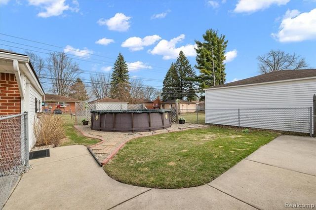 9364 Colorado Street, Livonia, MI 48150