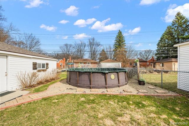 9364 Colorado Street, Livonia, MI 48150