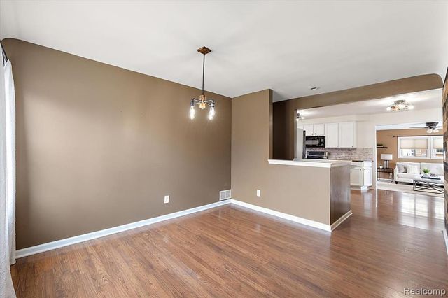 9364 Colorado Street, Livonia, MI 48150