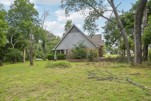 251 Edward Street, Springtown, TX 76082