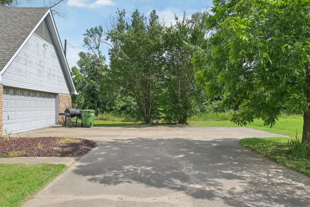 251 Edward Street, Springtown, TX 76082