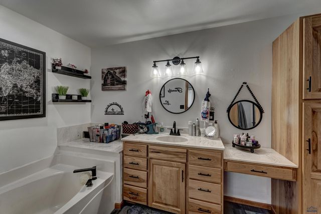 3114 CRANE DR, Rapid City, SD 57703