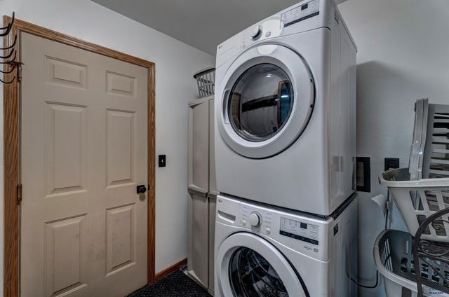 3114 CRANE DR, Rapid City, SD 57703