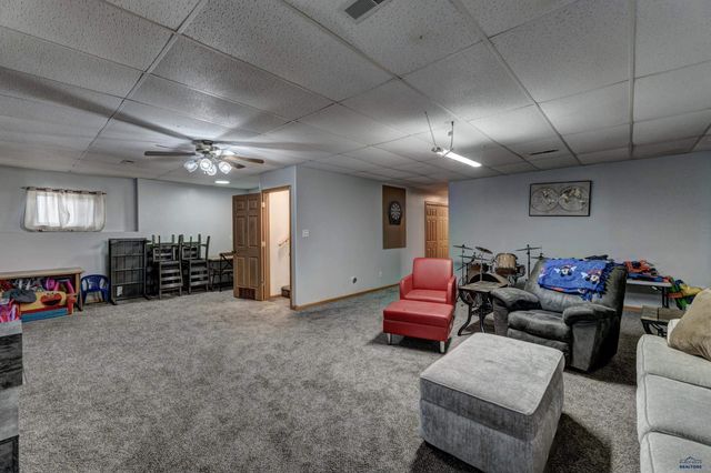 3114 CRANE DR, Rapid City, SD 57703