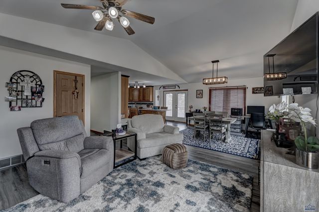 3114 CRANE DR, Rapid City, SD 57703