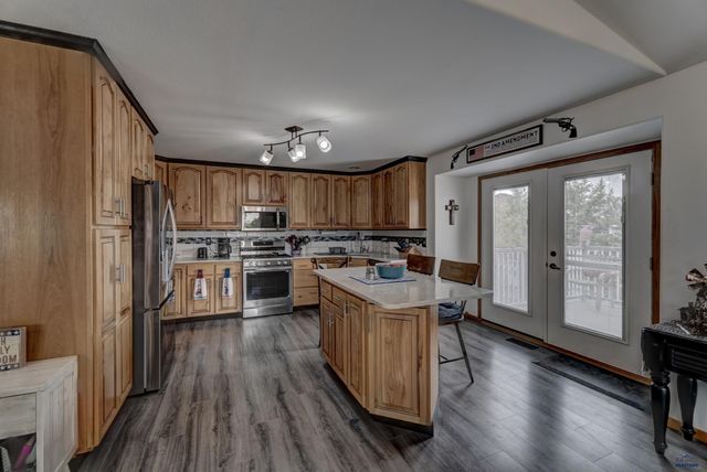 3114 CRANE DR, Rapid City, SD 57703