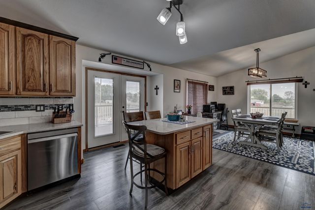 3114 CRANE DR, Rapid City, SD 57703