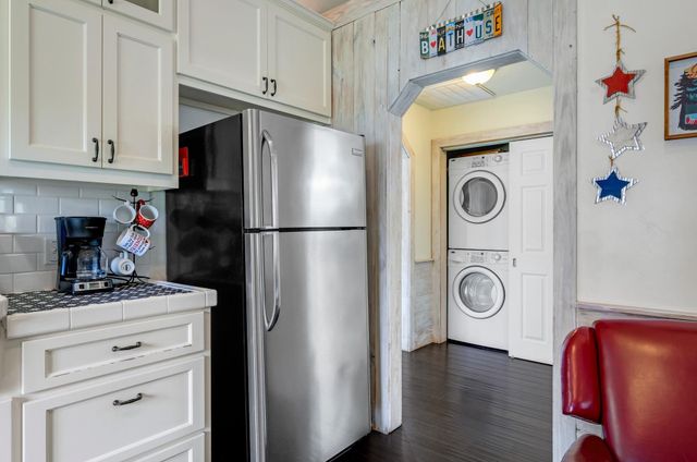 300 Mill Race LN 8, Wimberley, TX 78676