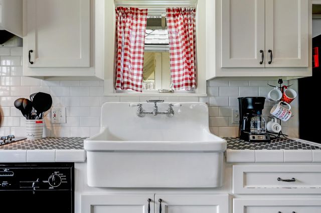 300 Mill Race LN 8, Wimberley, TX 78676