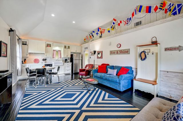 300 Mill Race LN 8, Wimberley, TX 78676