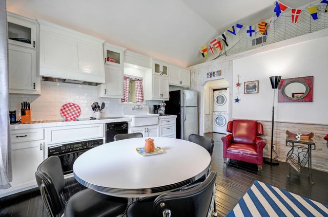 300 Mill Race LN 8, Wimberley, TX 78676