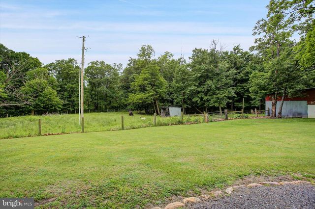 89 STONY LN, Newburg, PA 17240