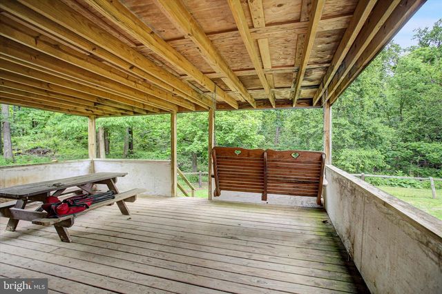 89 STONY LN, Newburg, PA 17240