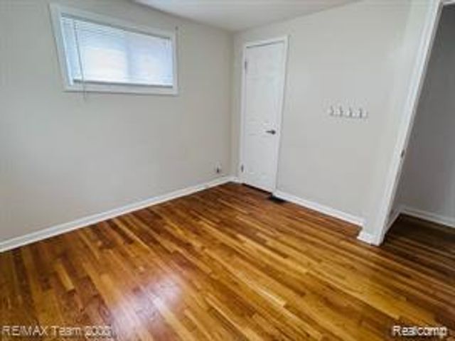 3135 Byrd St, Dearborn, MI 48124