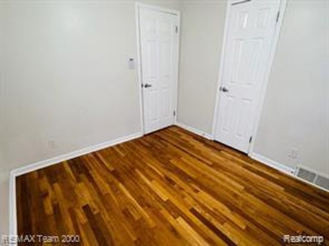 3135 Byrd St, Dearborn, MI 48124