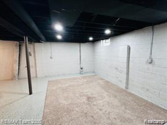 3135 Byrd St, Dearborn, MI 48124