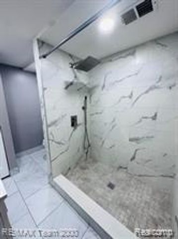 3135 Byrd St, Dearborn, MI 48124