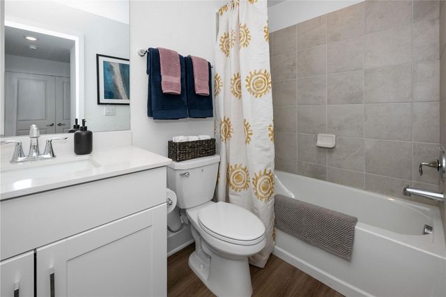 2500 EVERSON STREET 7-2, Bradenton, FL 34208