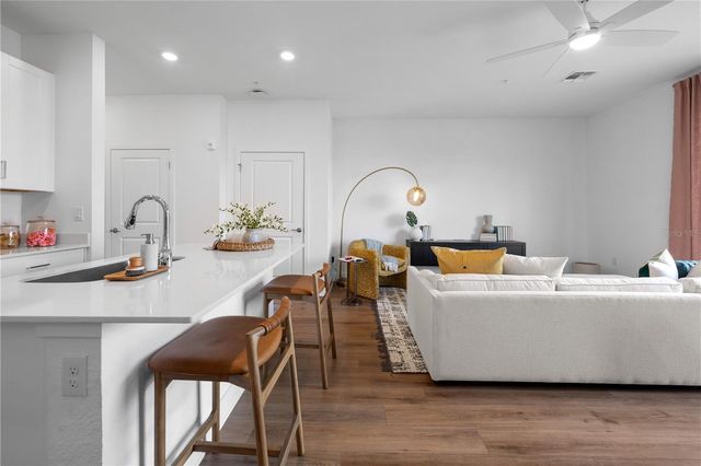 2500 EVERSON STREET 7-2, Bradenton, FL 34208