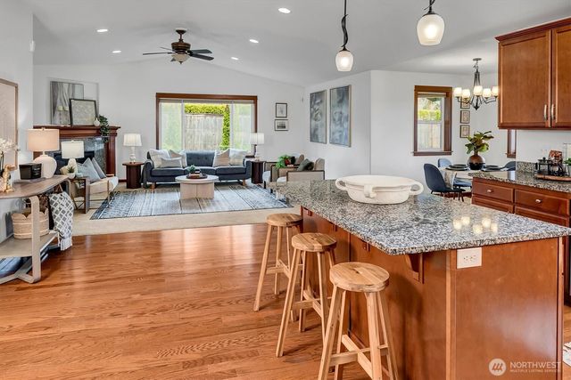 15611 42nd Drive SE, Bothell, WA 98012