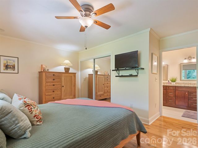9 Golfview Drive, Maggie Valley, NC 28751