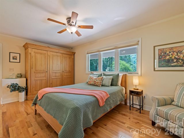 9 Golfview Drive, Maggie Valley, NC 28751
