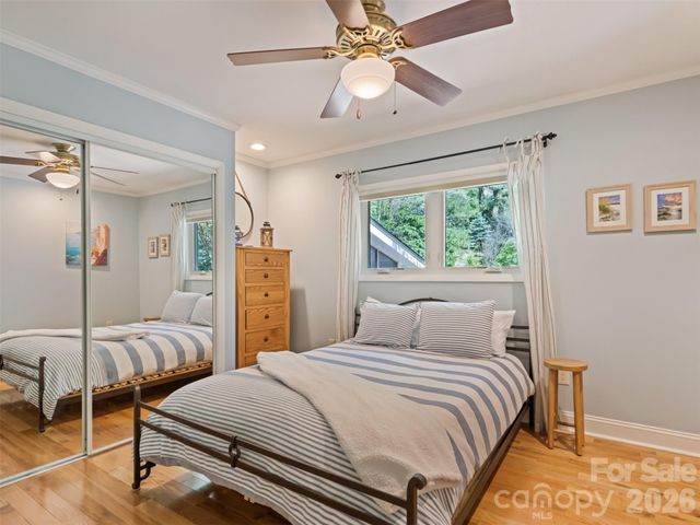 9 Golfview Drive, Maggie Valley, NC 28751