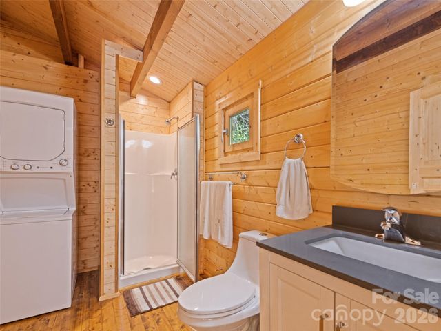 9 Golfview Drive, Maggie Valley, NC 28751