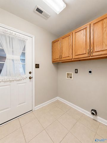107 Kaylee Loop Road, Hartselle, AL 35640