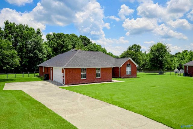 107 Kaylee Loop Road, Hartselle, AL 35640