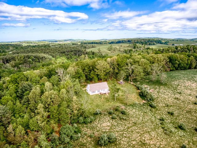 626 Ivy DR, Floyd, VA 24091