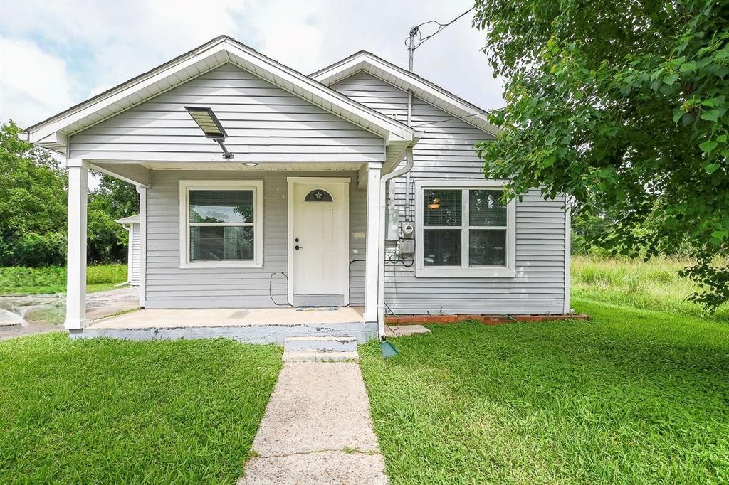 312 Hemphill Street, Texas City, TX 77591