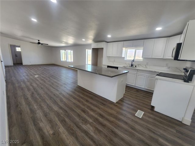 5121 North Linda Street, Pahrump, NV 89060