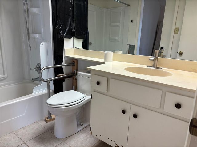 1748 Ohlen RD 9, Austin, TX 78757