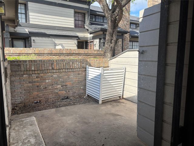 1748 Ohlen RD 9, Austin, TX 78757