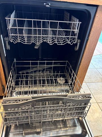 1748 Ohlen RD 9, Austin, TX 78757