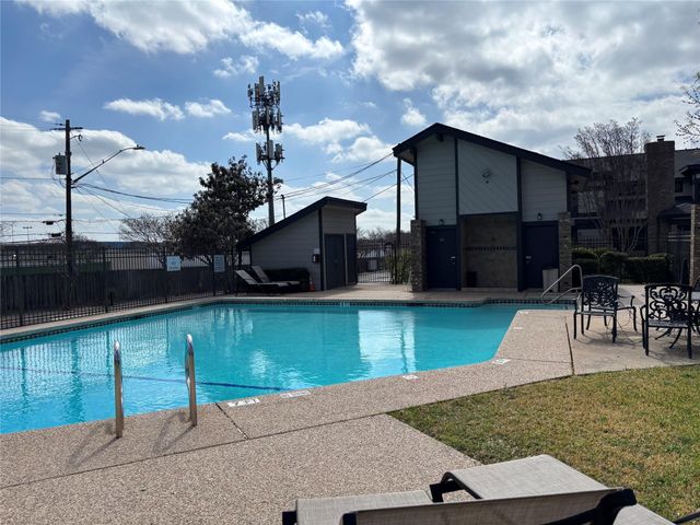 1748 Ohlen RD 9, Austin, TX 78757