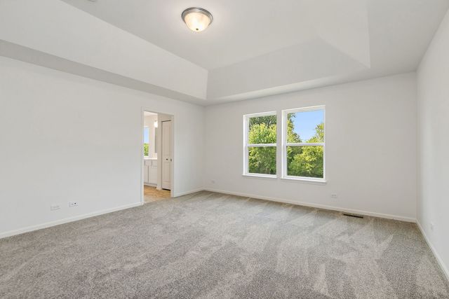 32006 Savannah Drive, Lakemoor, IL 60051