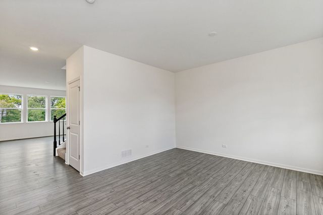 32006 Savannah Drive, Lakemoor, IL 60051