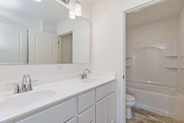 32006 Savannah Drive, Lakemoor, IL 60051