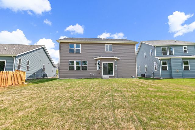 32006 Savannah Drive, Lakemoor, IL 60051