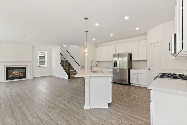 32006 Savannah Drive, Lakemoor, IL 60051