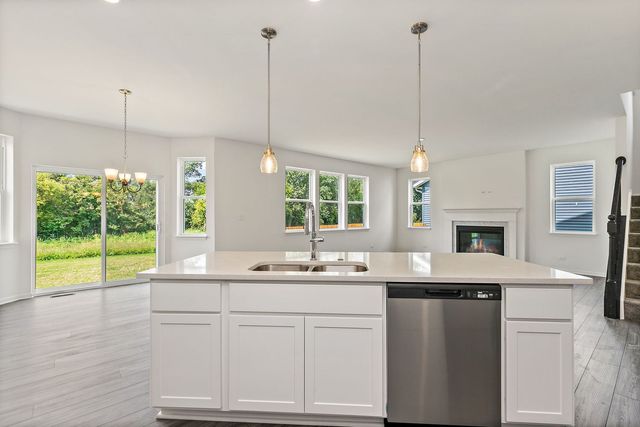 32006 Savannah Drive, Lakemoor, IL 60051