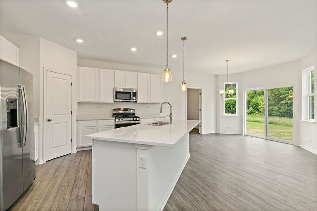 32006 Savannah Drive, Lakemoor, IL 60051