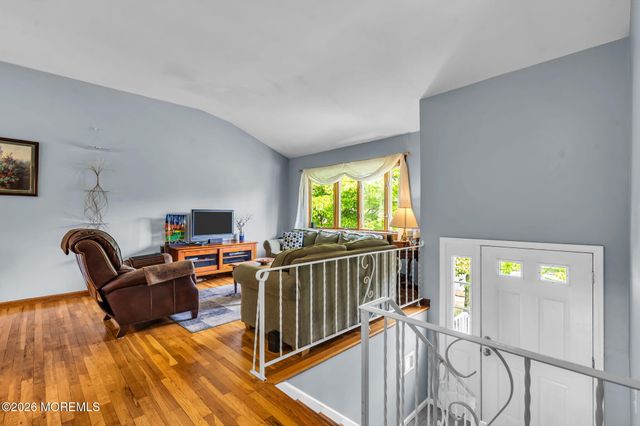 26 Allen Drive, Allentown, NJ 08501