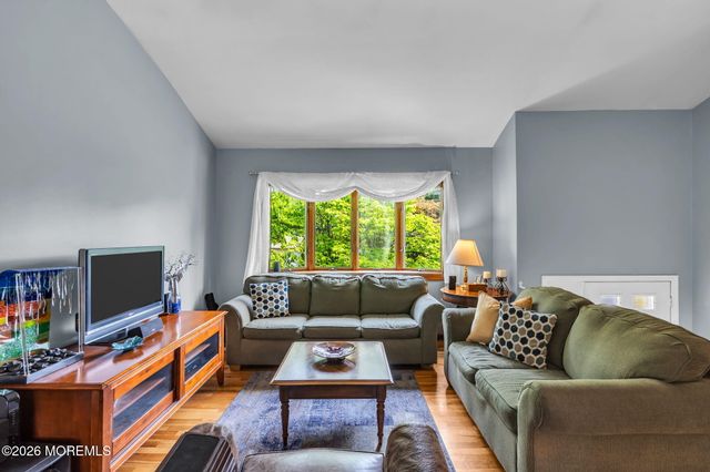 26 Allen Drive, Allentown, NJ 08501