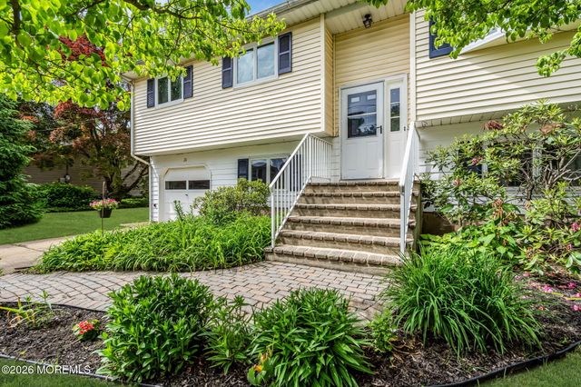 26 Allen Drive, Allentown, NJ 08501