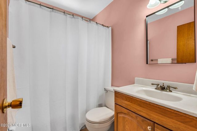 26 Allen Drive, Allentown, NJ 08501