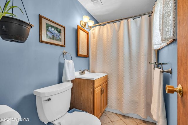 26 Allen Drive, Allentown, NJ 08501