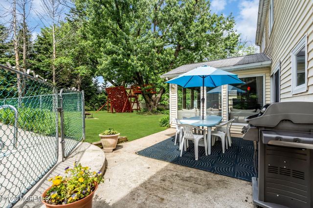 26 Allen Drive, Allentown, NJ 08501